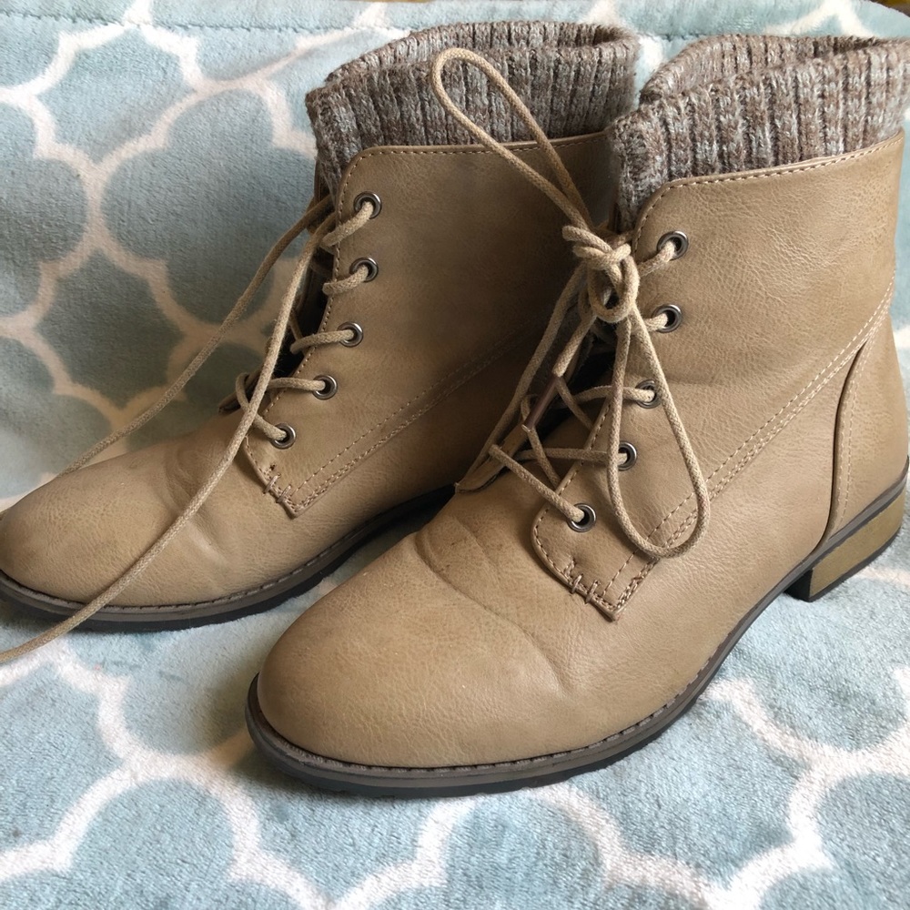 Shoe dazzle boots booties 7.5